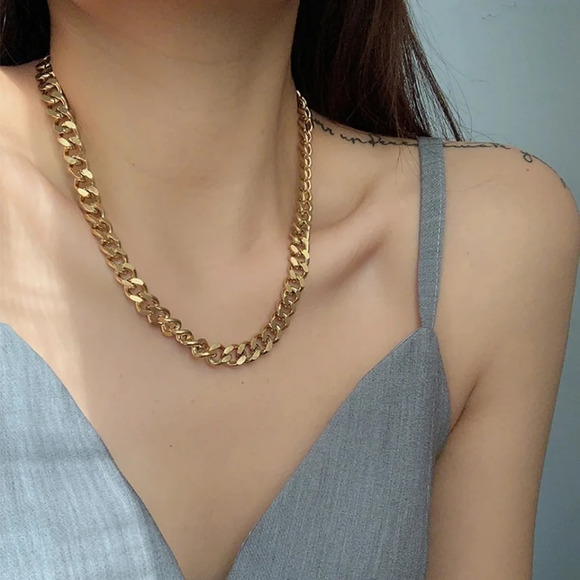 NEW‎ 18k Gold-Plated Cuban Chain Necklace - Picture 11 of 12